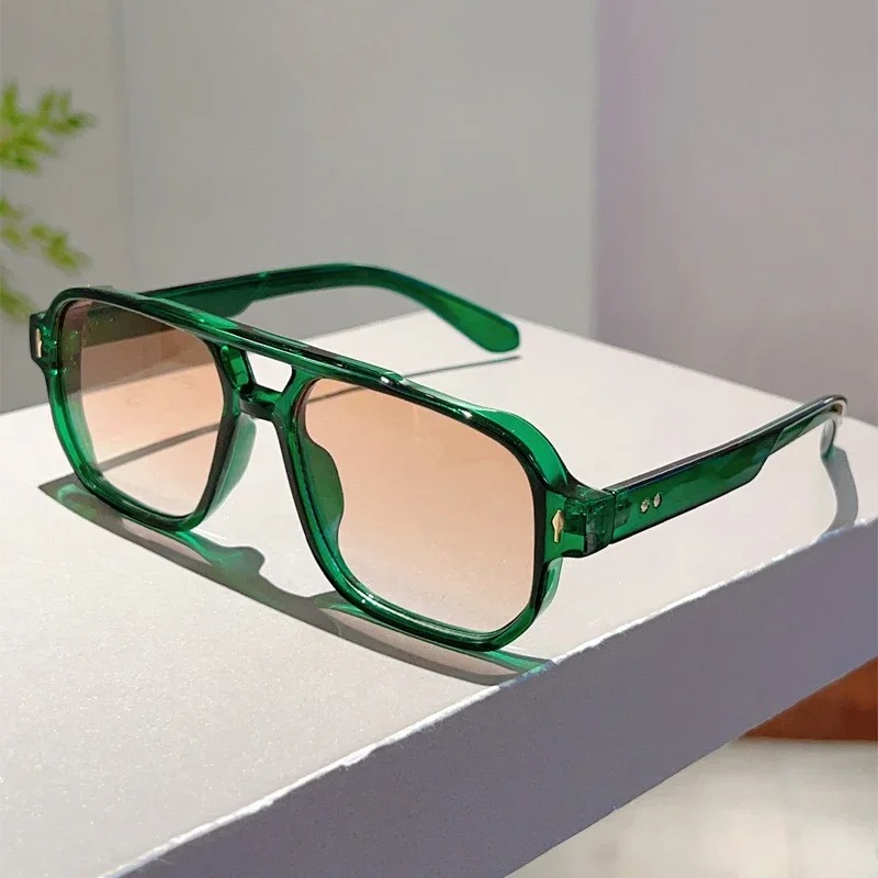 Street Fashion Glasses - 新しいヴィンテージダブルブリッジスクエアサングラスファッションリベットオーシャンレンズ UV400 メガネ女性トレンド旅行サングラス