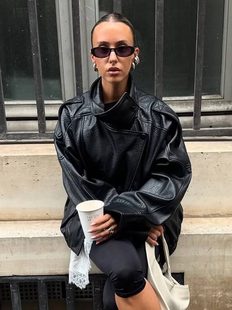 女性の秋のファッション非対称ボタンポケット長袖黒ルーズジッパ - Street Fashion Taiwan のレビューと価格