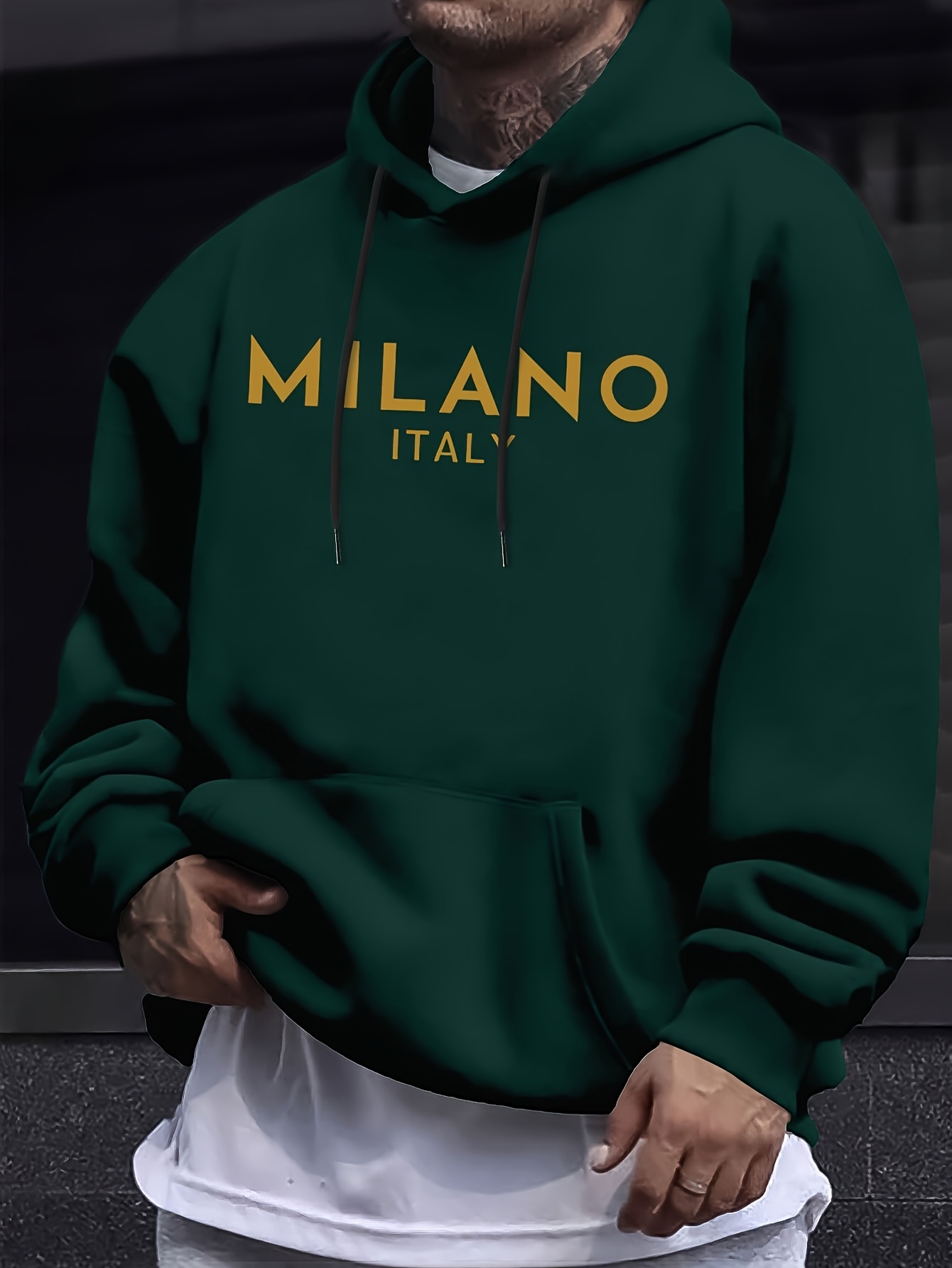 ミラノレター男性女性パーカープルオーバーアウトドアストリート - Street Fashion In Milan のレビューと価格